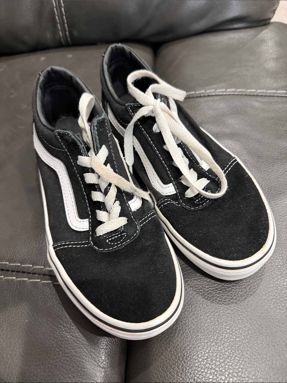 Vans Kids Black and White Old Skool Sneakers